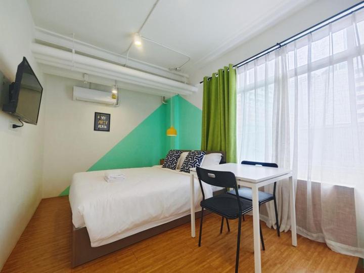Ostay Asoke Bangkok Makkasan Exterior photo