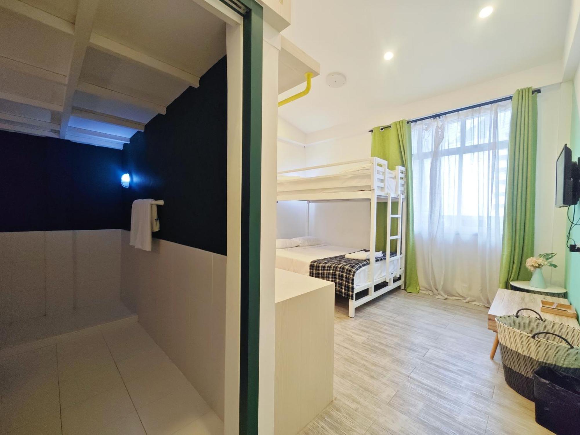 Ostay Asoke Bangkok Makkasan Exterior photo